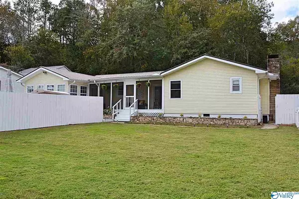 815 Honeycomb Road, Grant, AL 35747