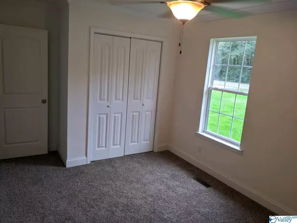 Altoona, AL 35952,4165 Holly Street