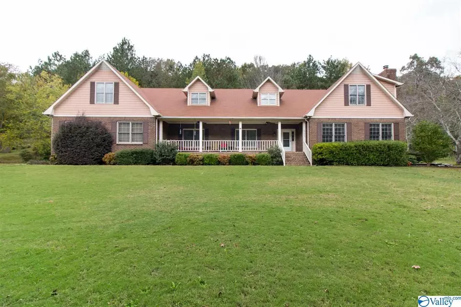 535 Ashley Drive, Grant, AL 35747