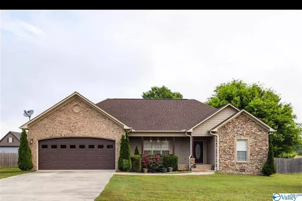 56 Kennedy Lane, Grant, AL 35747