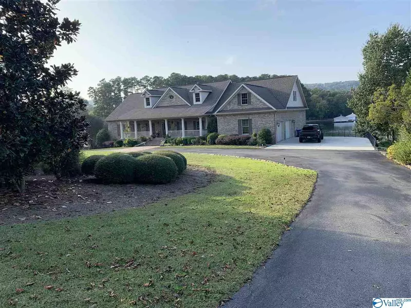 20 Cotton Road, Guntersville, AL 35976