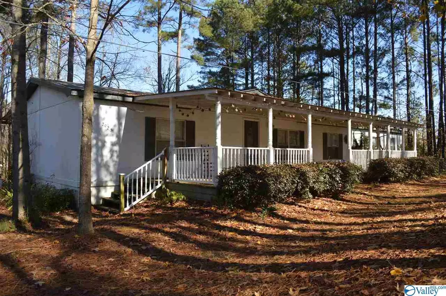 2925 Valley Street, Sand Rock, AL 35983