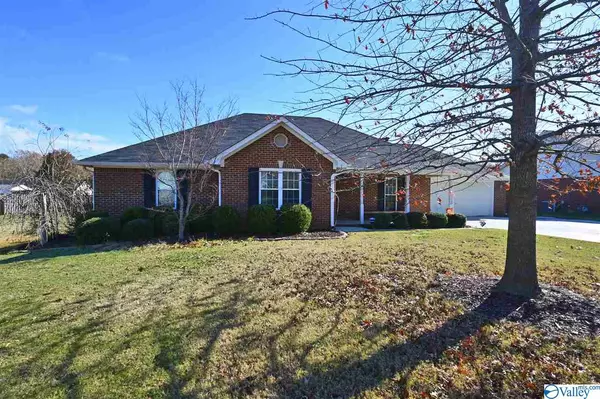 82 Clayton Avenue, Trinity, AL 35673