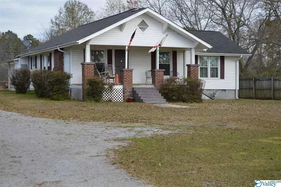 32 Lindler Street, Eva, AL 35621