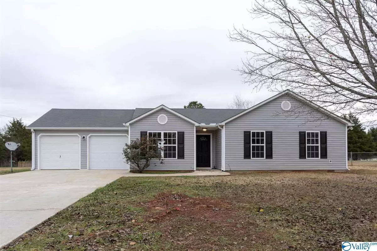 Toney, AL 35773,220 Barberry Lane