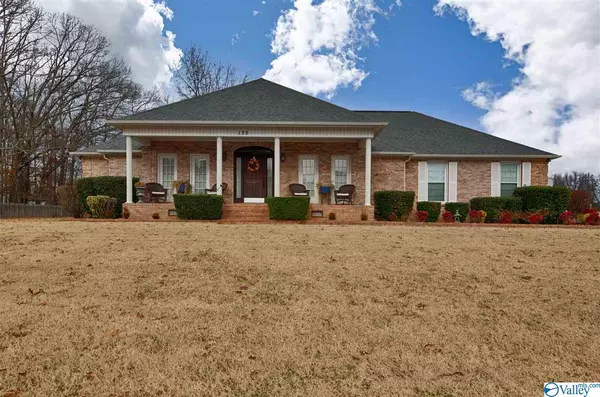 125 Navaho Trail, Huntsville, AL 35806