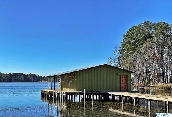 724 Campground Circle, Scottsboro, AL 35769