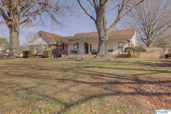 365 Bell Factory Road,  Huntsville,  AL 35811