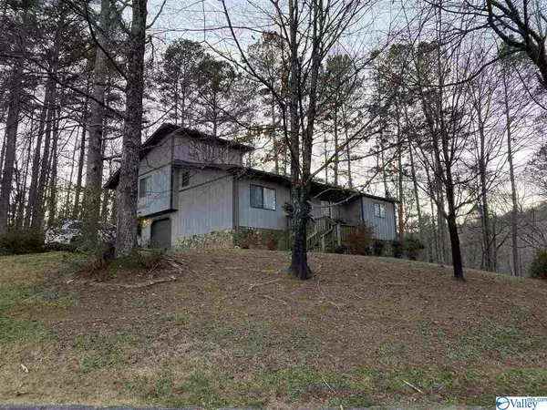 Jacksonville, AL 36265,122 Tallassee Trail
