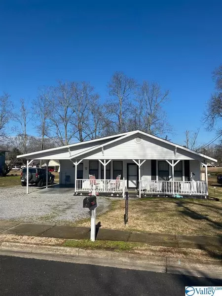 204 Sparks Avenue, Boaz, AL 35957