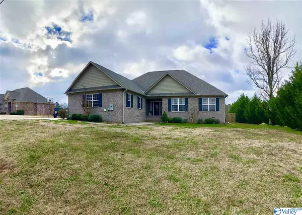 651 Berry Hill Lane, Arab, AL 35016