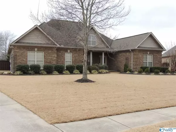 Athens, AL 35613,25176 Castlebury Drive