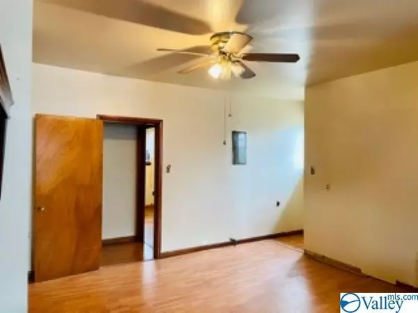 Fairfield, AL 35064,422 58th Street