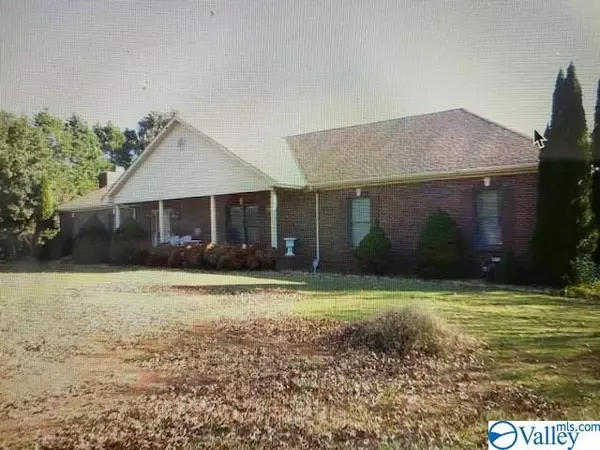 111 Shawnee Drive, Huntsville, AL 35806