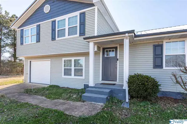 Weaver, AL 36277,1502 Stonecreek Drive