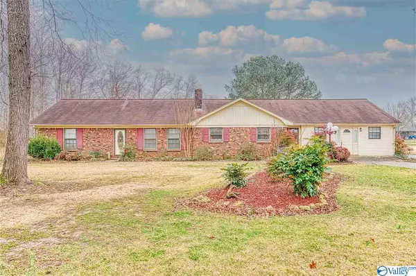 120 Stacey Lane, Rogersville, AL 35652