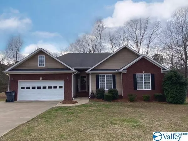 1186 Castle Drive, Southside, AL 35907