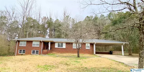 2408 Barnes Drive, Hokes Bluff, AL 35903