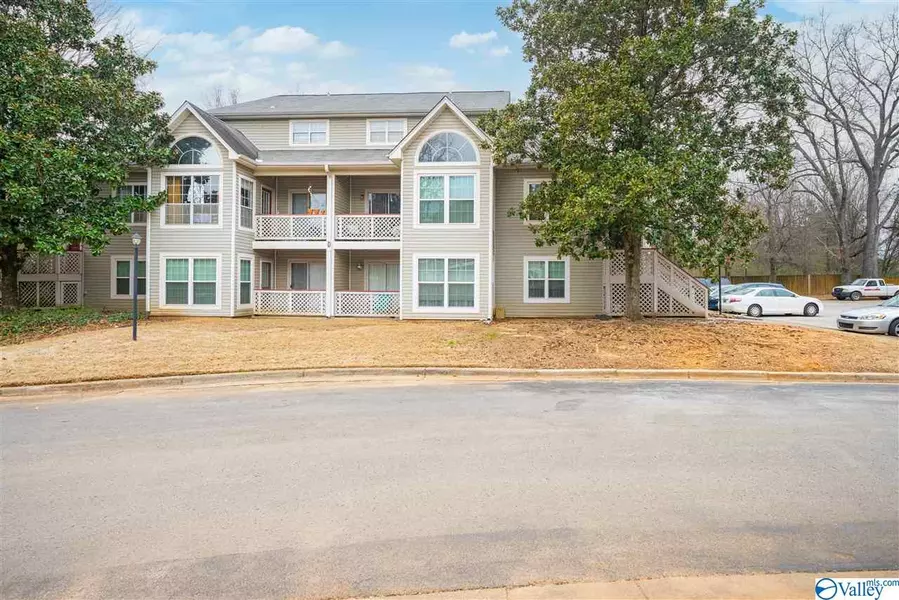 1038 Stones Throw Drive #N/A, Huntsville, AL 35806