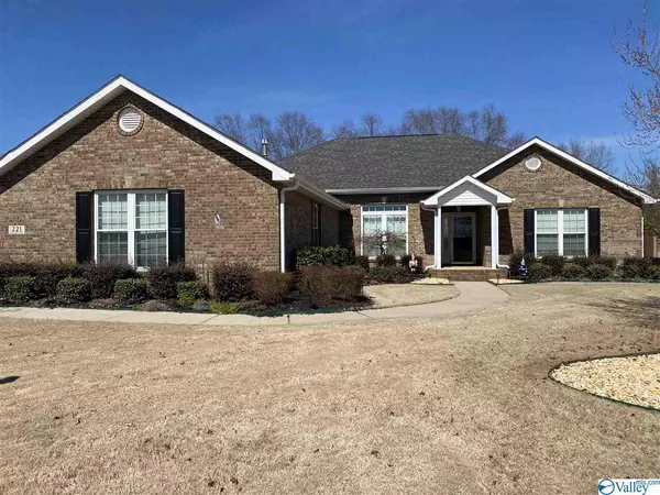 221 Williston Drive, Huntsville, AL 35806
