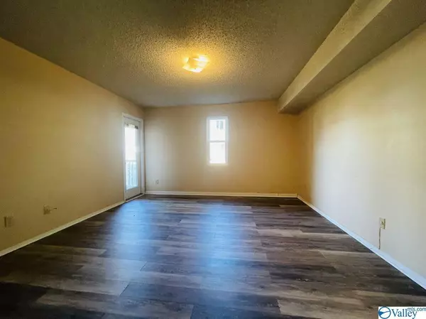 Huntsville, AL 35806,6601 Willow Pointe Drive NW #E