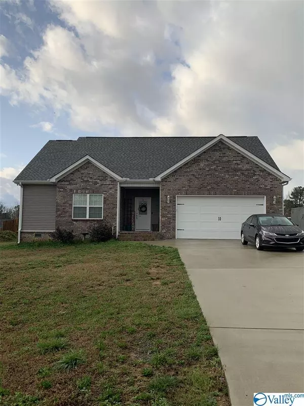 55 Kennedy Lane, Grant, AL 35747