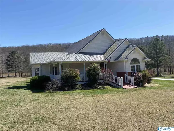 2222 Lawson Gap Road, Boaz, AL 35956