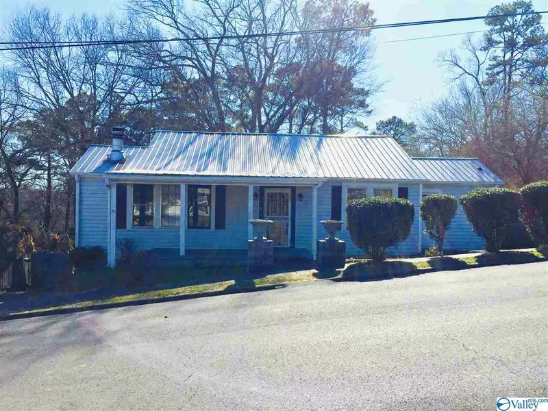 2005 Richardson Street, Guntersville, AL 35976