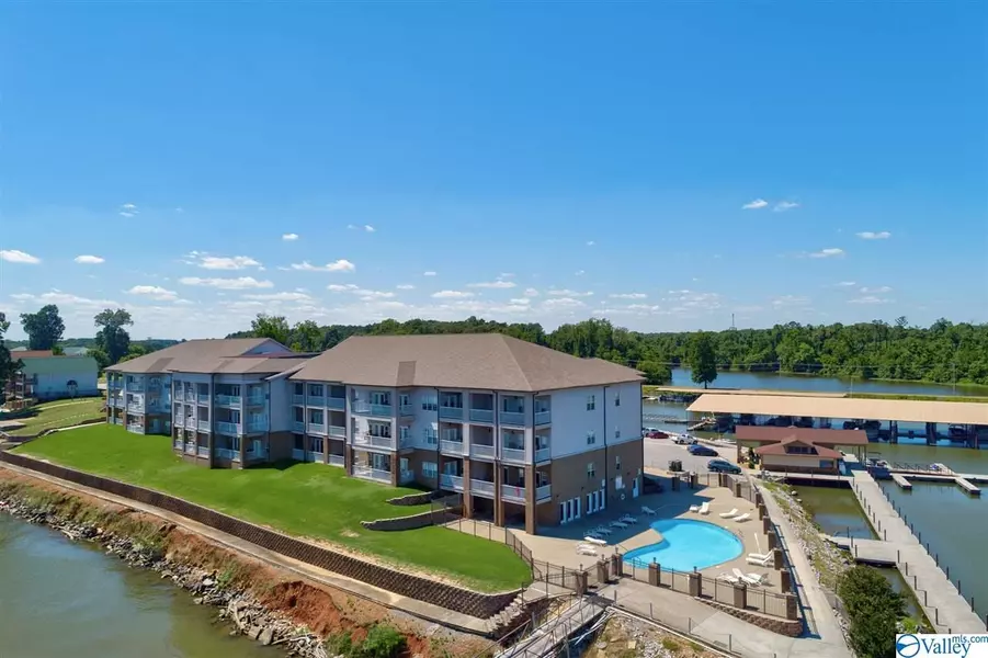 6122 Bay Village Drive #309, Athens, AL 35611