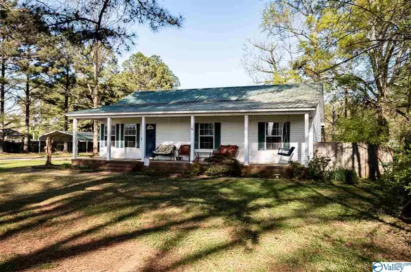 233 Piney Grove Street, Falkville, AL 35622