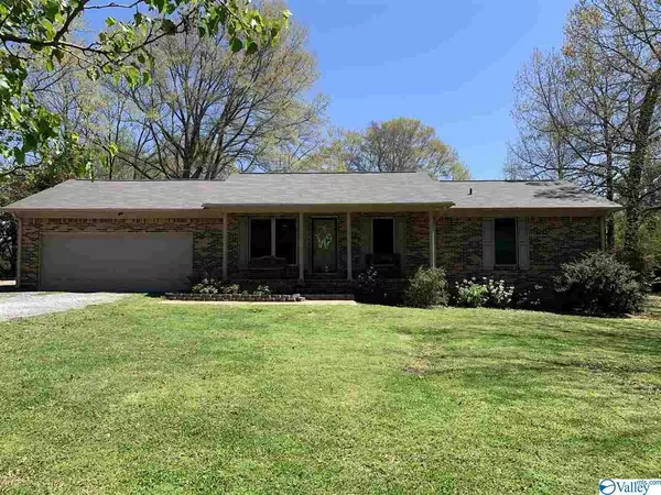 565 Brown Road, Danville, AL 35619