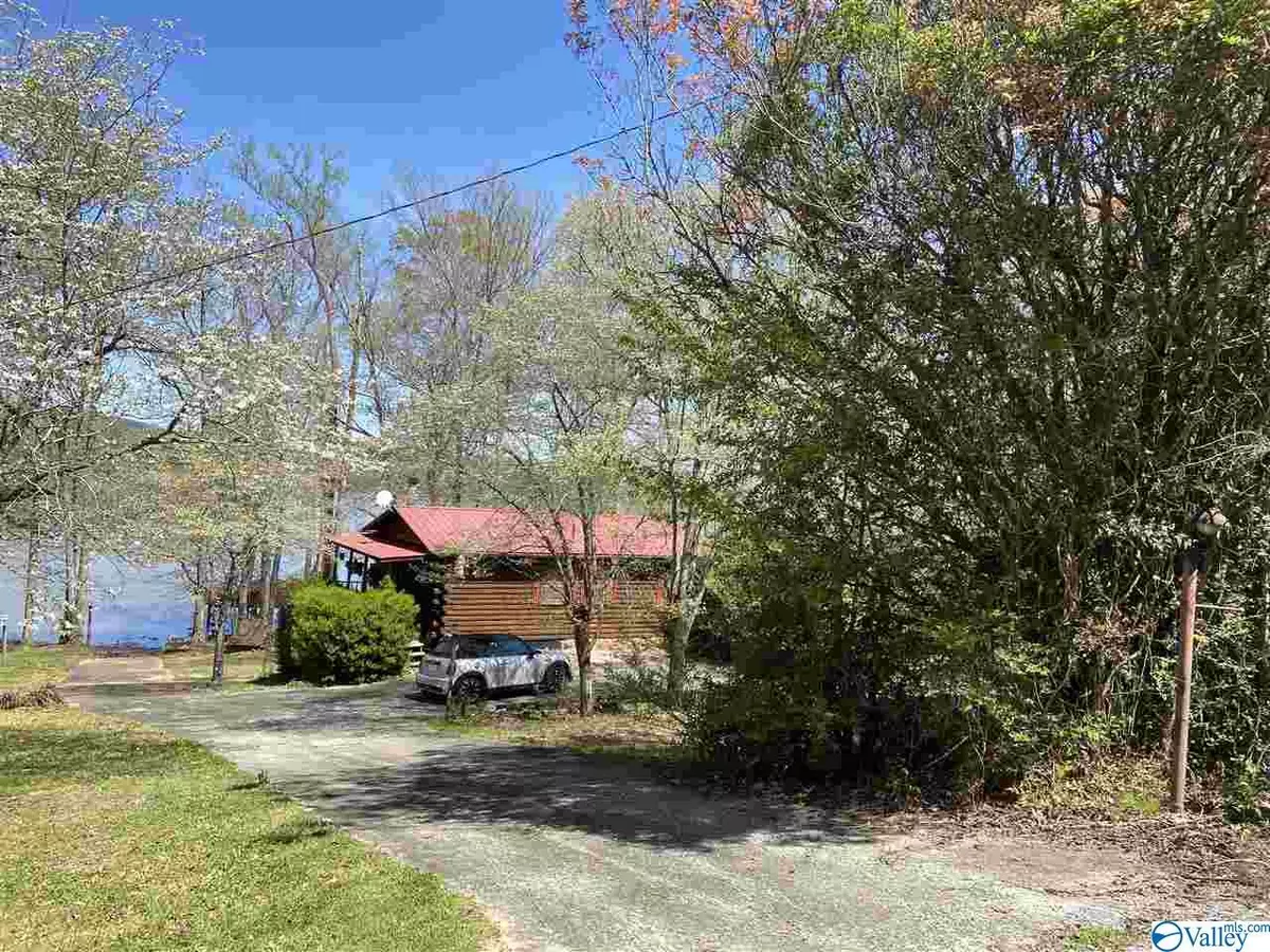 Cedar Bluff, AL 35959,675 County Road 585