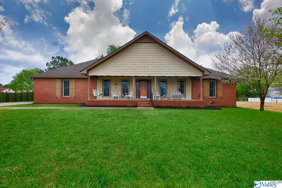 109 Spring Tanner Road, Hazel Green, AL 35750