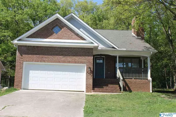 2304 Fleer Circle, Huntsville, AL 35803