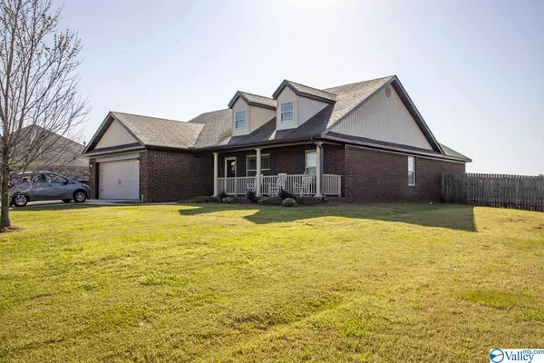 213 Briarcrest Road, Hazel Green, AL 35750