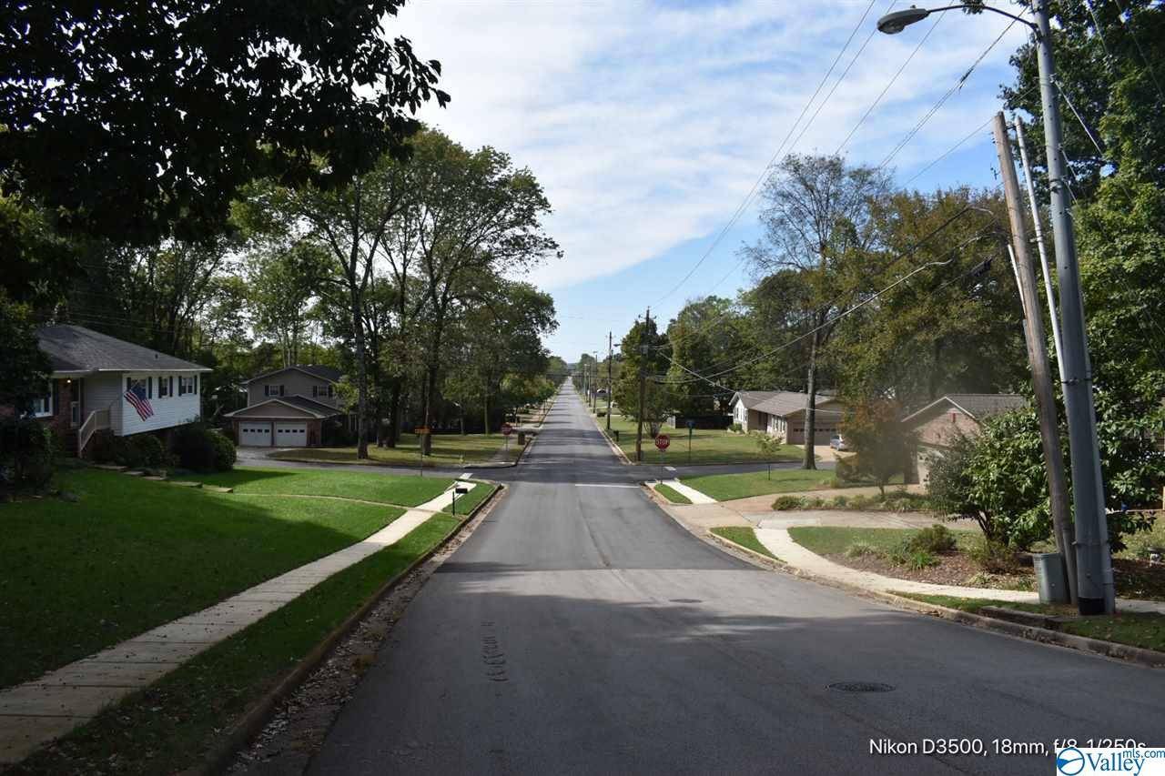 2402 Oakwood Av NE Poplar Point, Huntsville, AL 35811