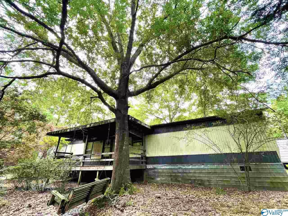 Lincoln, AL 35096,320 Clint Lane