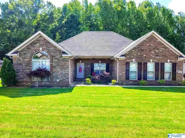 122 Khaki Ridge Drive, Hazel Green, AL 35750