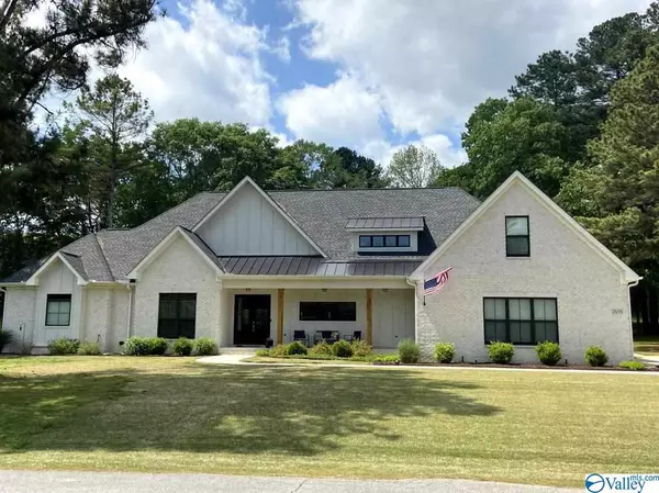 2659 Little Cove Road, Owens Cross Roads, AL 35763