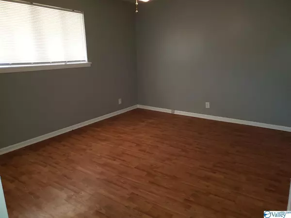 Huntsville, AL 35801,907 NE Stevens Court