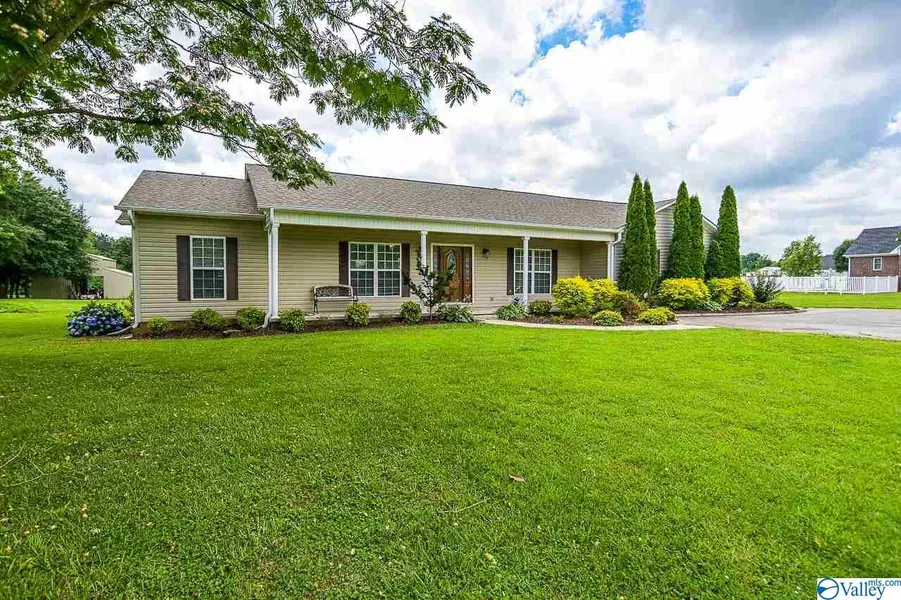 125 Mcdade Circle, Toney, AL 35773