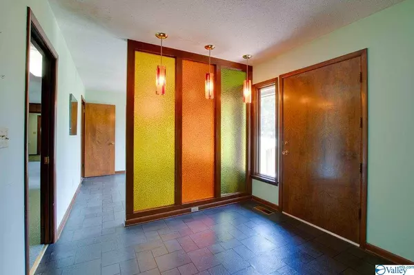 Huntsville, AL 35802,408 Sherwood Drive SE