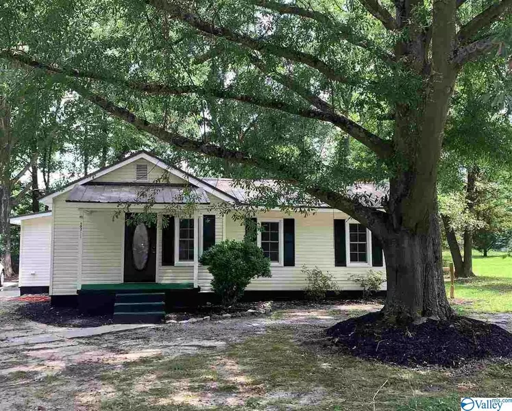 502 Burch Street, Hartselle, AL 35640