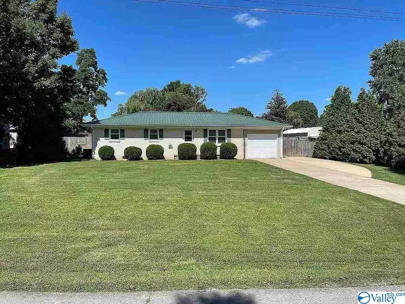189 Thompson Drive, Minor Hill, TN 38473