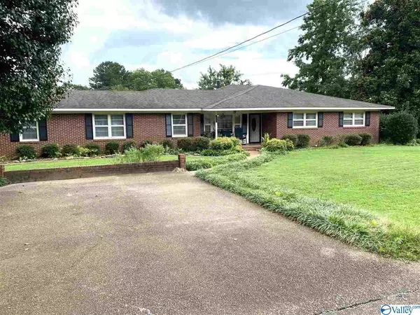 615 Fairmont Street, Albertville, AL 35950