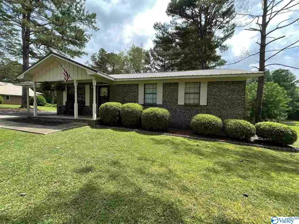 1515 Smith Gap Road, Fort Payne, AL 35967