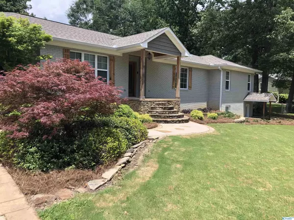 Gadsden, AL 35901,82 Alpine View