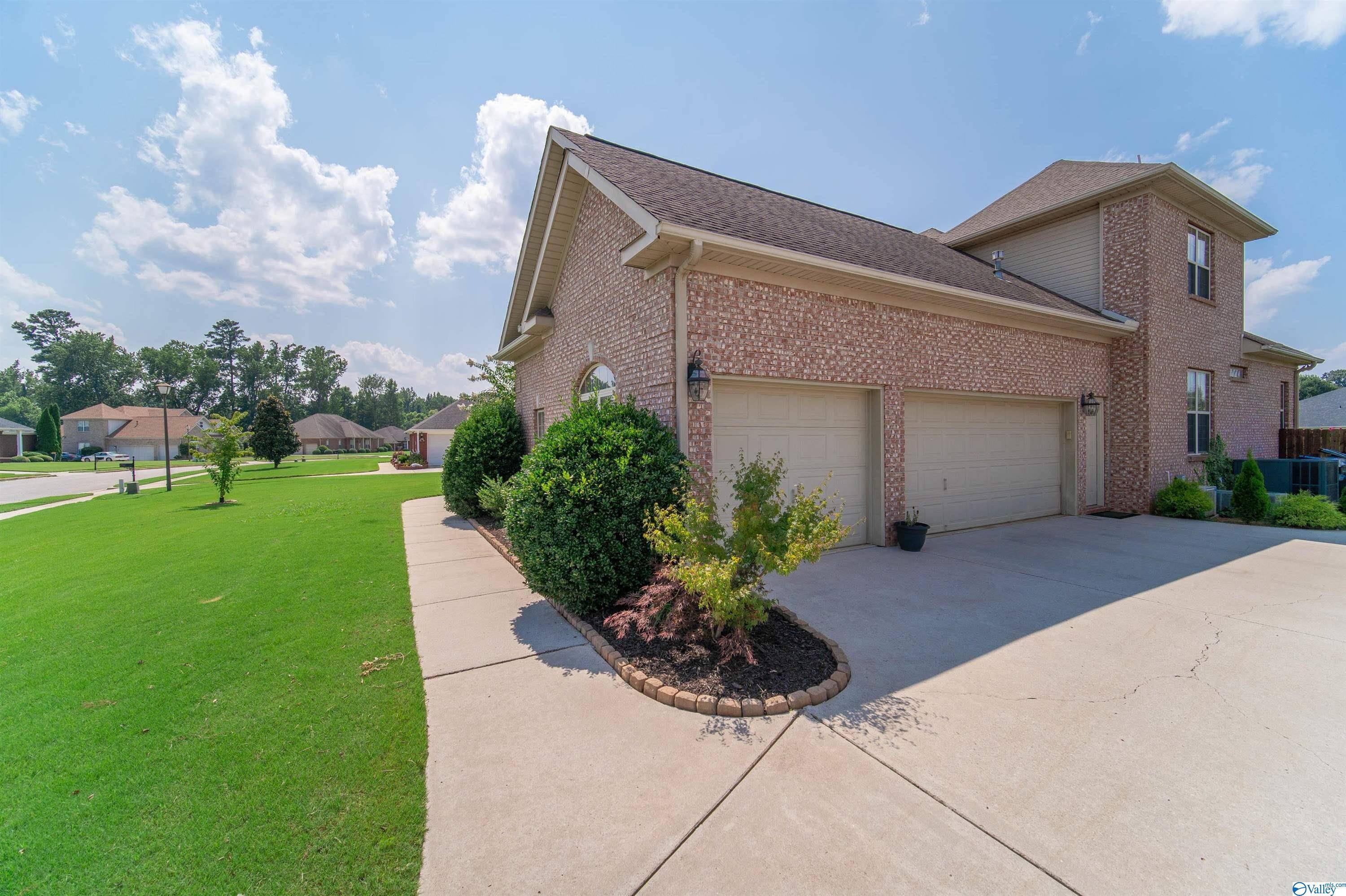 Huntsville, AL 35806,109 Arrow Path Drive