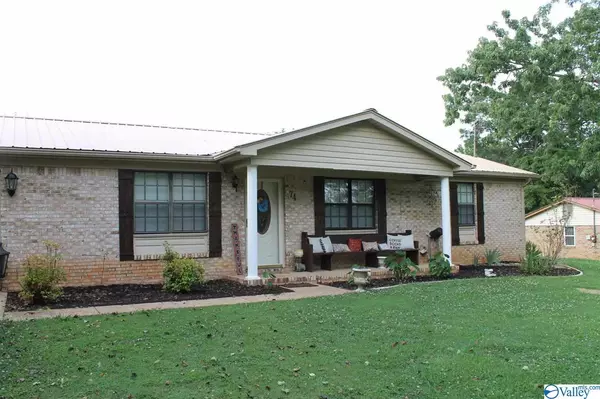 74 Widgeon Drive, Scottsboro, AL 35769