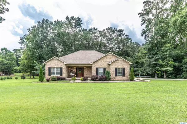 Trinity, AL 35673,612 South Mountain Drive